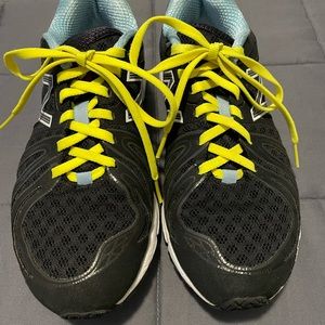 New Balance 890v2 running shoes